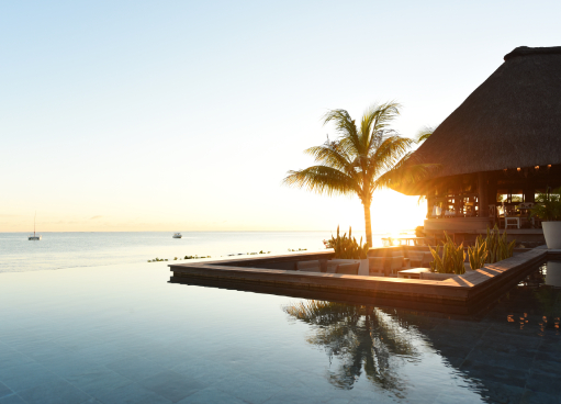 Lagoon-Front Dining for Sunset Lovers