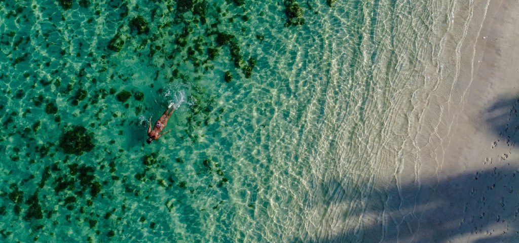 Blue Bay: when the lagoon becomes the attraction